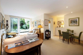Veeve - Artist's Oasis, London
